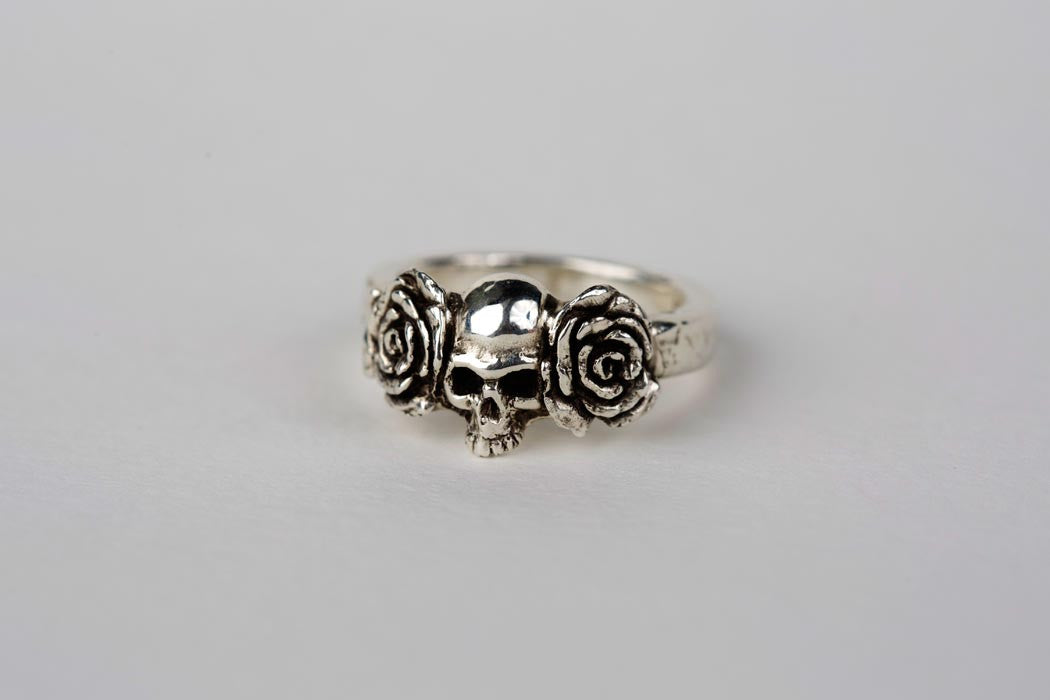 Skull & Roses Ring